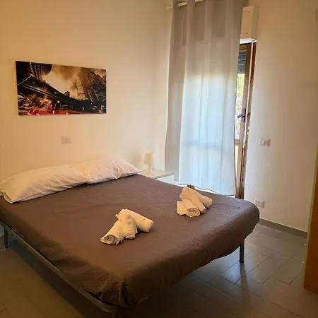 Beautiful Near The With Swimming Pool Apartmán *